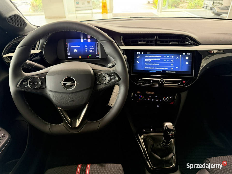 Opel Corsa Yes 12 Turbo 100 MT6 F 2019 lakier metallic Giżycko sprzedam