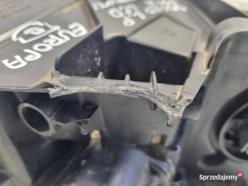 Volvo XC60 II 1723r PRZEDNIA LAMPA LEWA lewy lubelskie Janów