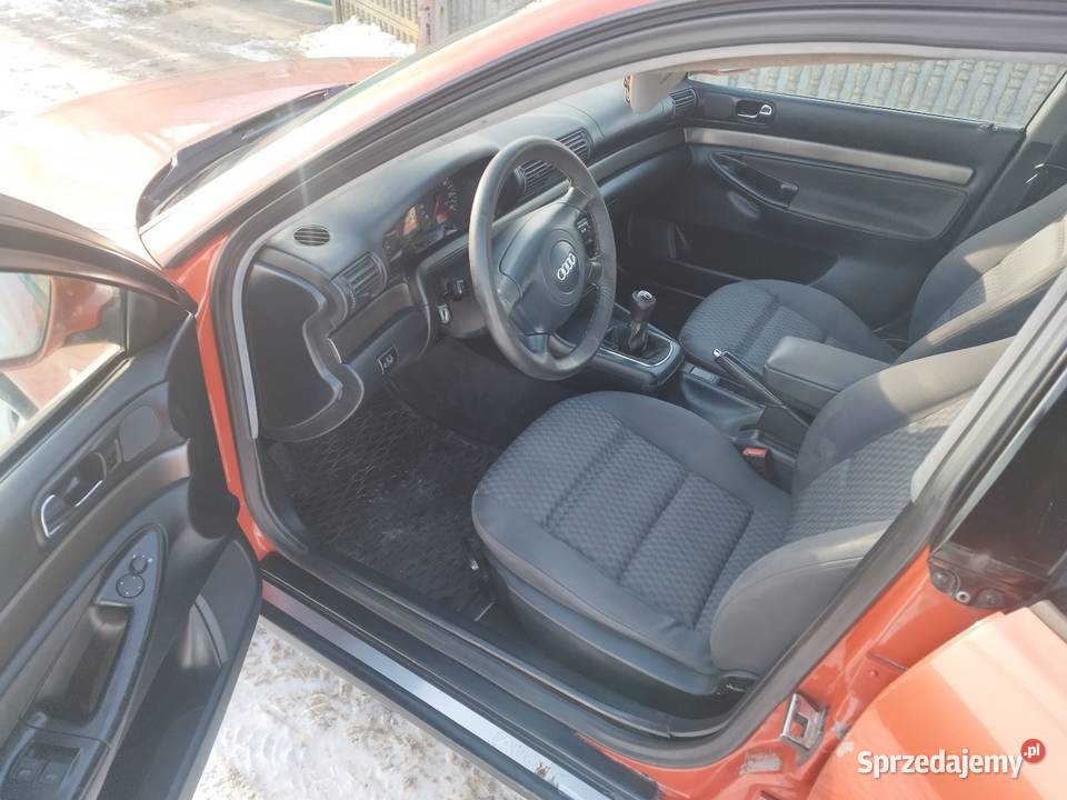 Ekonomiczne Audi a4 16 benzyna z gazem 1999 A4 Jarocin