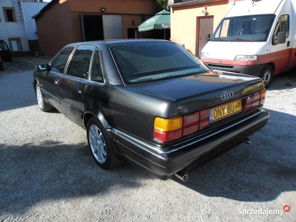Audi 100 typ 44 model V8 D11 23 R5 Zółte tablice Nysa