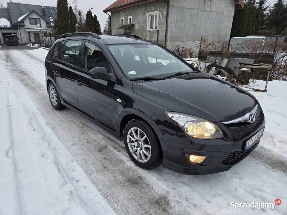 Hyundai i30 CW 14 benzyna 2010r mazowieckie Grodzisk Mazowiecki
