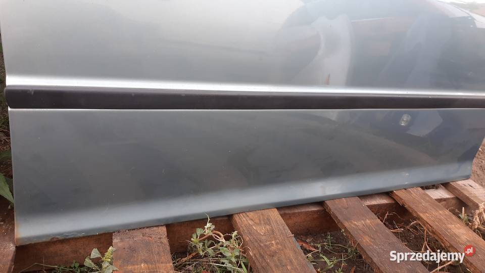 drzwi prawe kompletne BMW e46 kombi lak 4426 Dębno