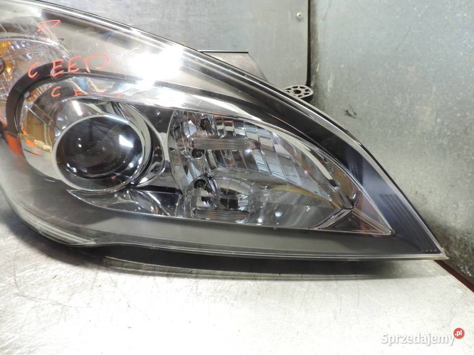 KIA CEED I LIFT LAMPA PRAWA PRZEDNIA PRZÓD Rok produkcji 2010 małopolskie Nowy Sącz