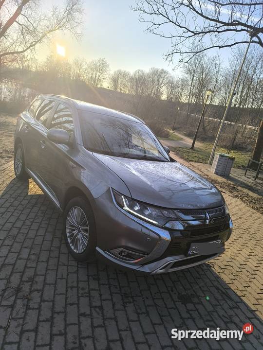 Sprzedam Mitsubishi Outlander PHEV 2398cm3 Outlander sprzedam