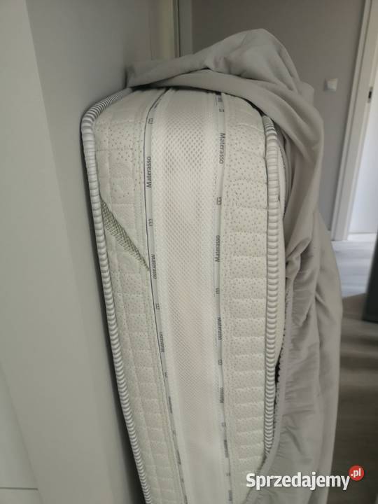 Solidne i masywne łóżko z materacem materasso Wrocław