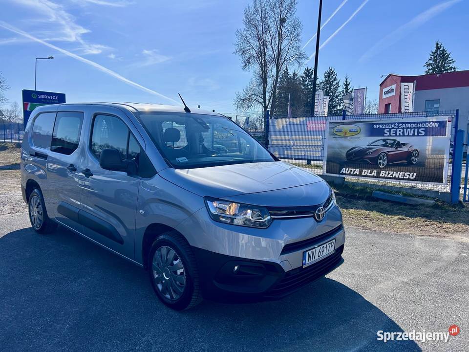 Toyota Pro Ace Verso Long