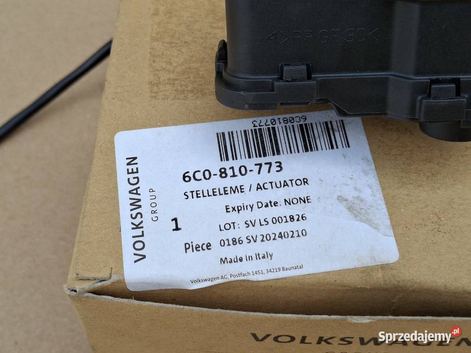 VW POLO 6R 6C 1017 SIŁOWNIK KLAPKI WLEWU PALIWA lubuskie Bieleń