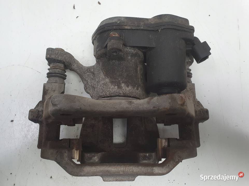 Toyota Corolla XII E21 TYLNY ZACISK HAMULCOWY Rudka