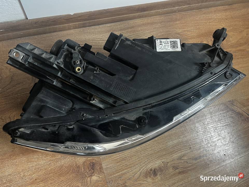 Reflektor VW passat prawy 3G1941082C Lampy przednie