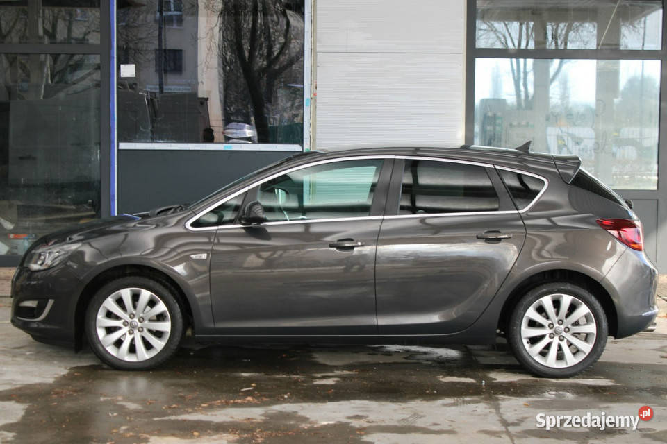 Opel Astra Bezwypadkowy bogate