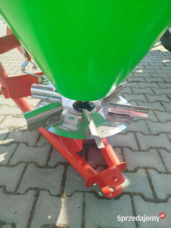 Rozsiewacz nawozu Strumyk 500l łódzkie Rząśno