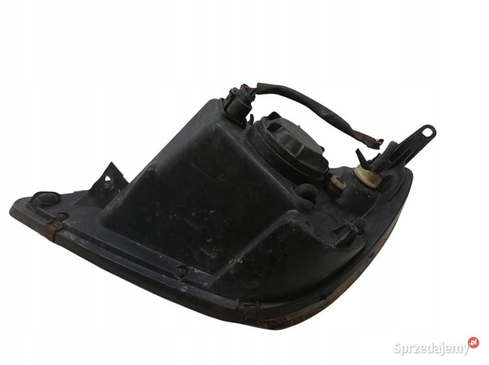 LAMPA PRZÓD PRAWA EUROPA DR MOTORS DR 5 2010