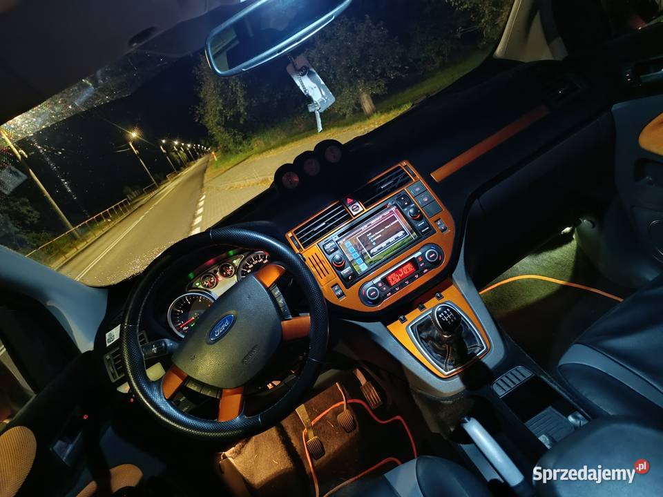 Ford Kuga Individual 4x4 Kamera Hak Nowe Zimówki elektryczne szyby Drewniki