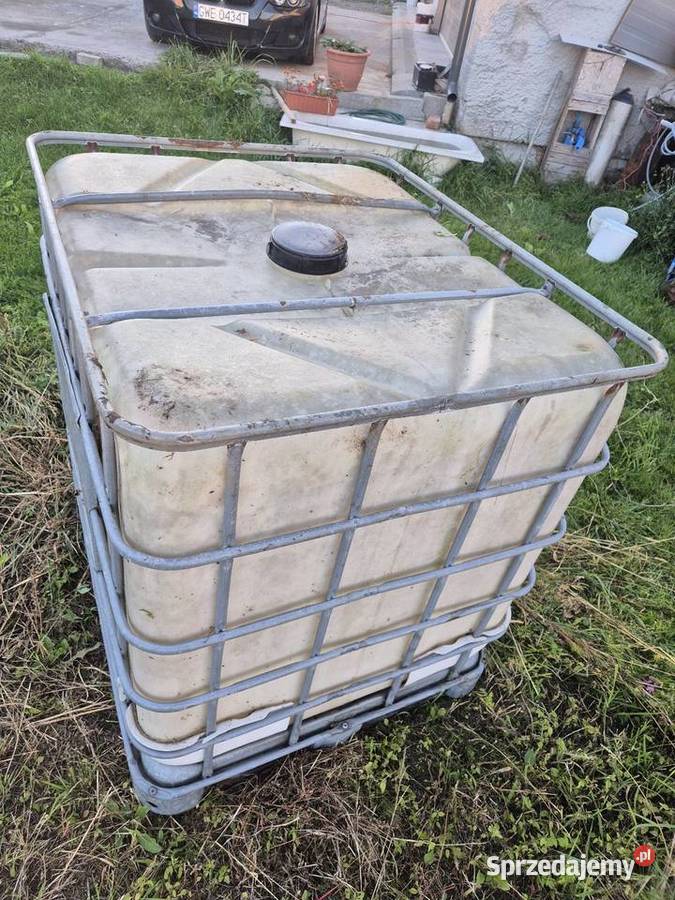 Zbiornik 1000 l w koszu metalowym