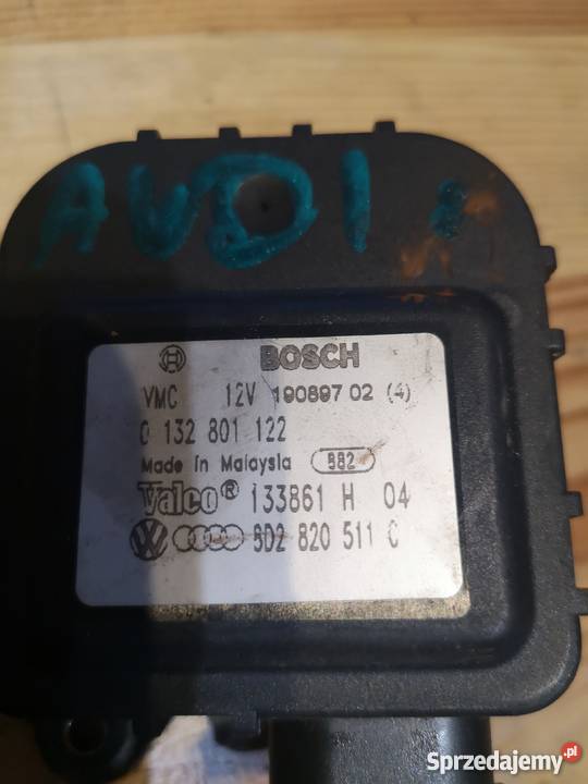Silniczek nagrzewnicy AUDI A3 8L 0 132 801 122 Margonin