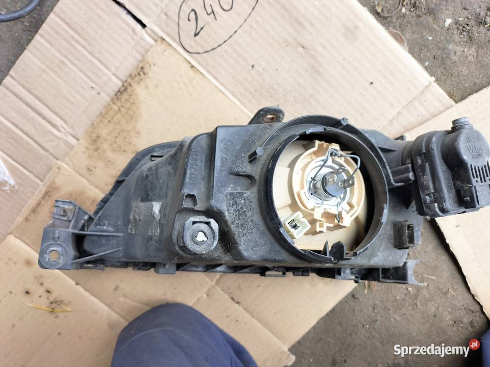 PEŻOT PEUGEOT 306 XN LAMPA PRZÓD PRZEDNIA PRAWA osobowe Kamień-Kolonia