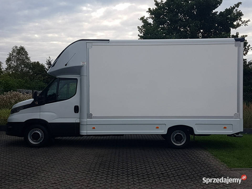 Iveco Daily KONTENER NISKOPODŁOGOWY 443x223x242 immobilizer Poręba sprzedam