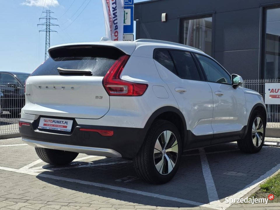 Volvo XC40 2022r FV23 Skóry Kamera bezwypadkowy 1969cm3 Poznań sprzedam