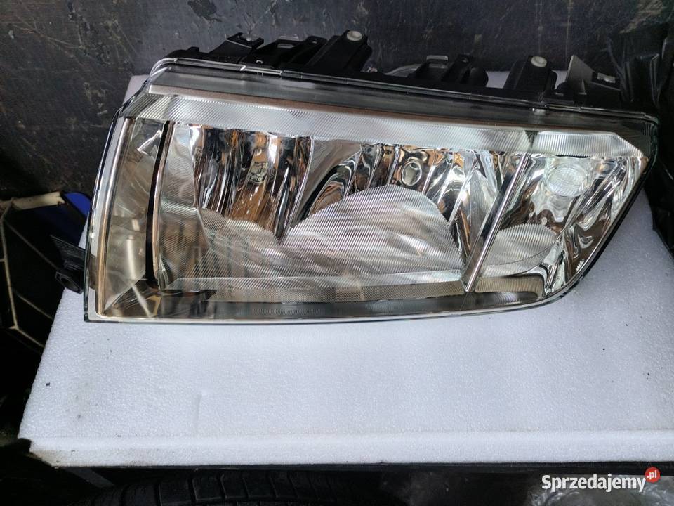 Reflektor lewy przód skoda Fabia II Warszawa sprzedam