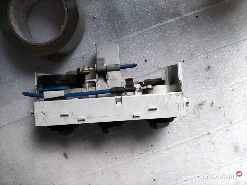 Panel nawiewu Opel Vectra B CA 2J710 36700 panele sterowania, przełączniki