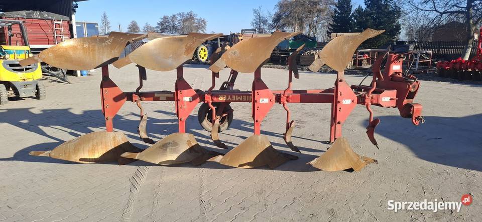 Pług Niemeyer 31 4 skibowy