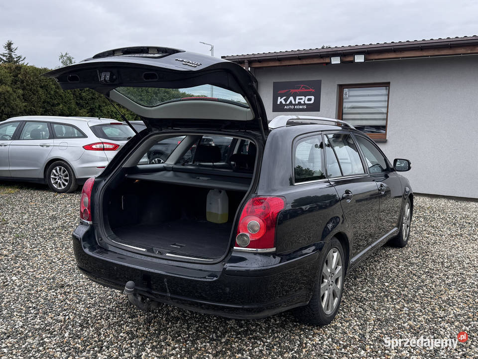 Toyota Avensis 2007r Paniówki
