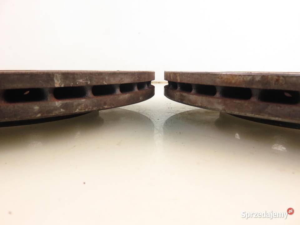 TARCZA HAMULCOWA PRZÓD SKODA FABIA I SEDAN 14