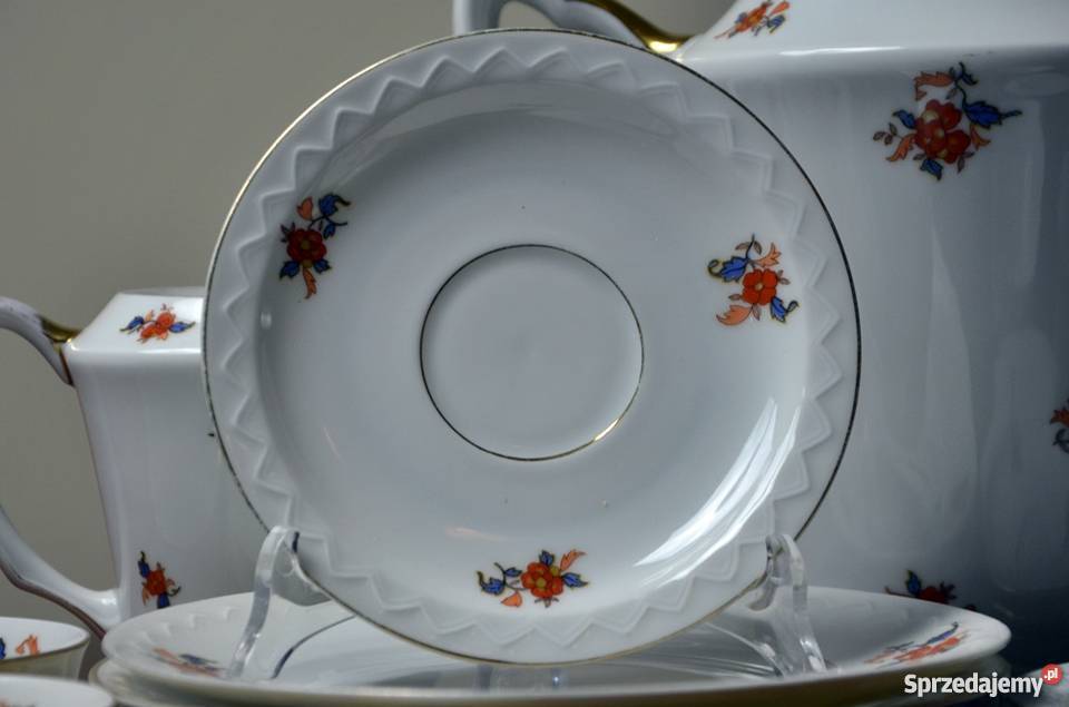 WIEKOWY SERWIS 6OSÓB ASTORIA SORAUŻARY Porcelana i szkło dolnośląskie Legnica sprzedam
