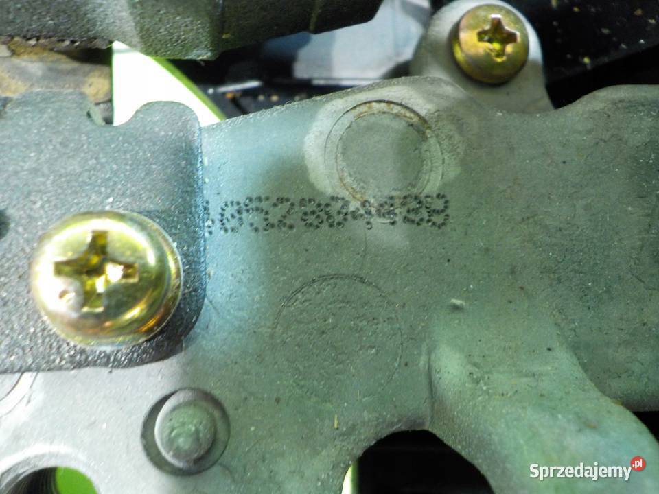 TOYOTA PRIUS III 15 VVTI AUT 04r HB 5D osobowe Suków