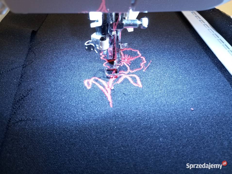 Maszyna do Szycia i Haftowania SINGER Futura