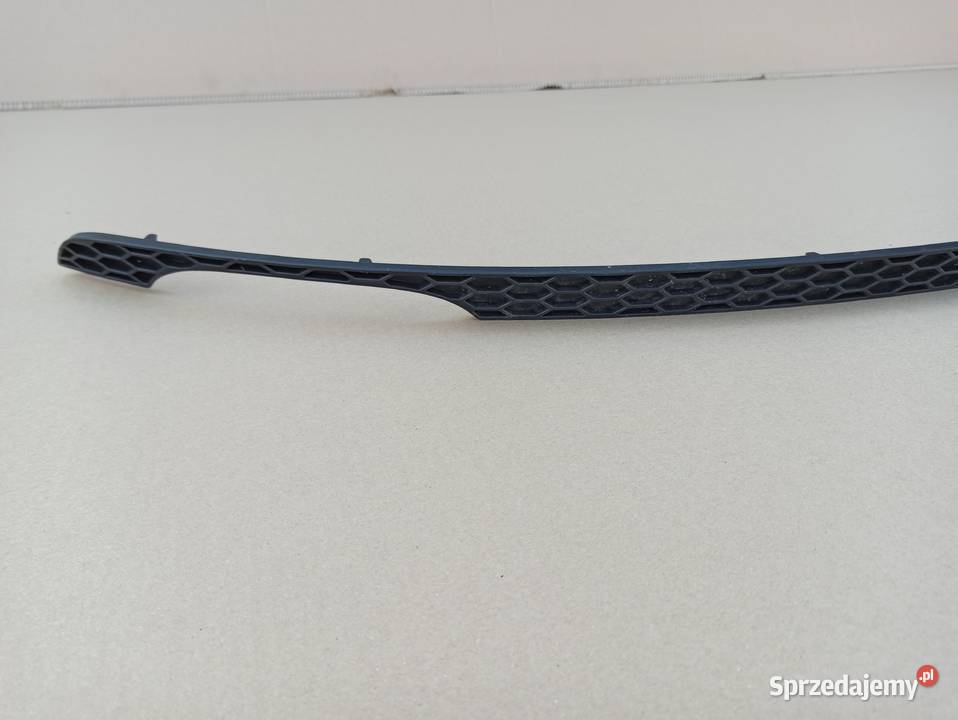 AUDI A3 8V SLINE LISTWA ZDERZAKA TYŁ 8V5807834A Trzciel sprzedam