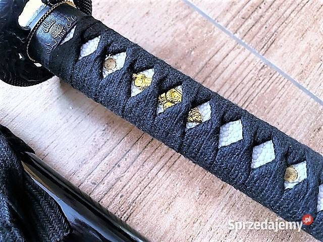Zestaw trzech mieczy samurajskich katana