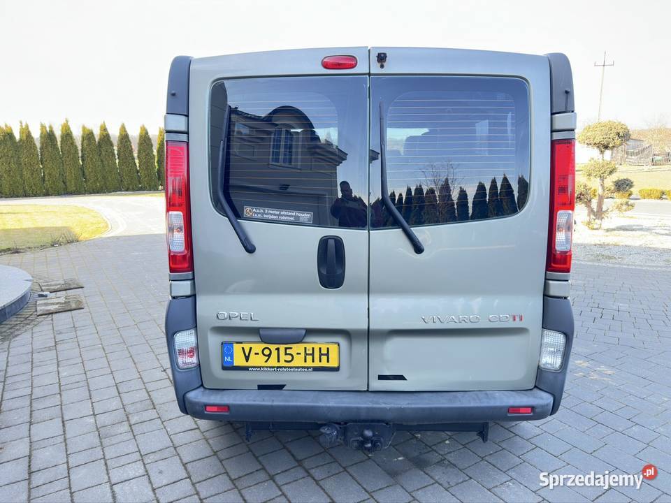 Opel Vivaro 20 DCI 2xklima webasto poduszka powietrzna Opel Lublin