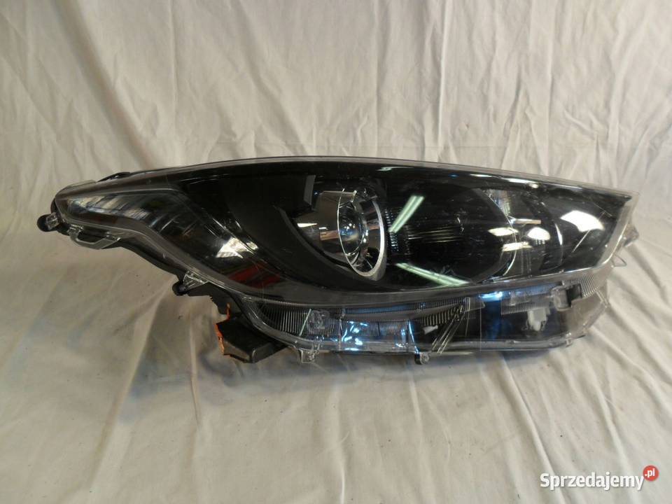 LAMPA REFLEKTOR PRZÓD PRAWY TOYOTA YARIS IV osobowe Nowy Tomyśl