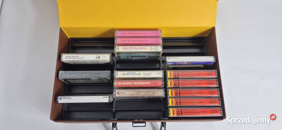 Retro Organizer Walizka na 30 Kaset Biłgoraj