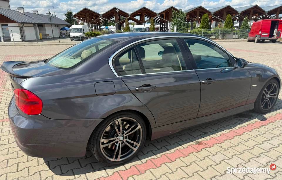 BMW E90 2005r przed lift 330d światła do jazdy dziennej