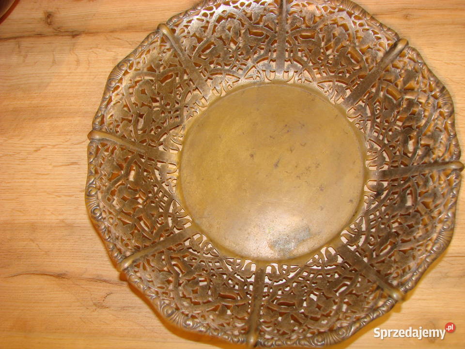 ażurowy mosiężny koszyk