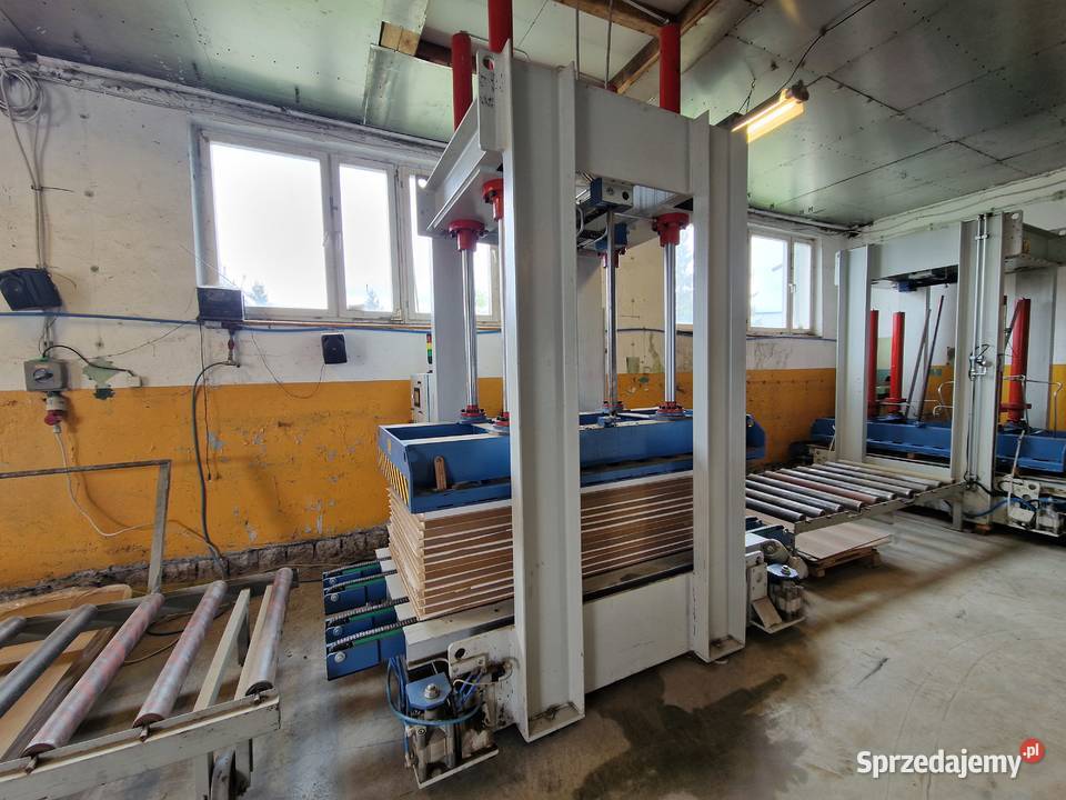 Prasa półkowa przelotowa FAMAD HPPA do pakietów Włoszczowa