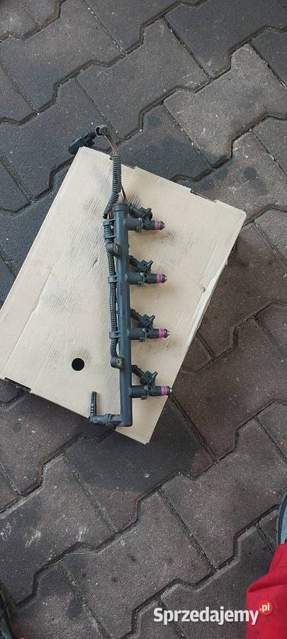 Listwa wtryskowa wtryskiwacze RENAULT 8200135504 sprzedam