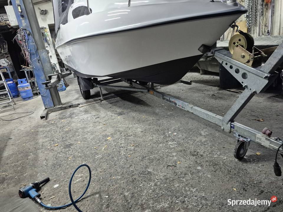Łódź kabinowa Yamaha 55 przyczepa Pozostałe Lipinki