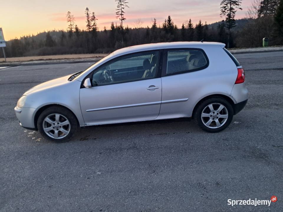 Volkswagen GOLF V Podwilk