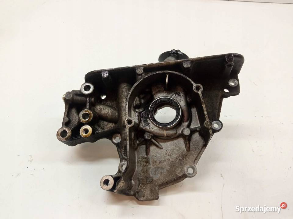 POMPA OLEJU 04C115251 10 MPI Skoda Fabia III