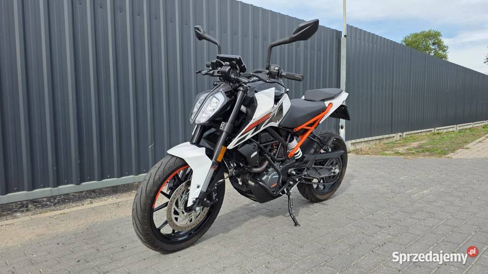 KTM Duke 125 2019 11 500 PLN Nowy Świętów