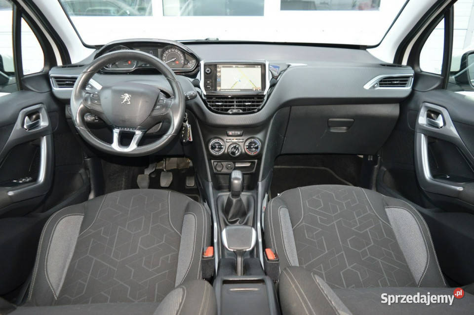 Peugeot 2008 12 VTi 100 bezwypadkowy LED Navi immobilizer