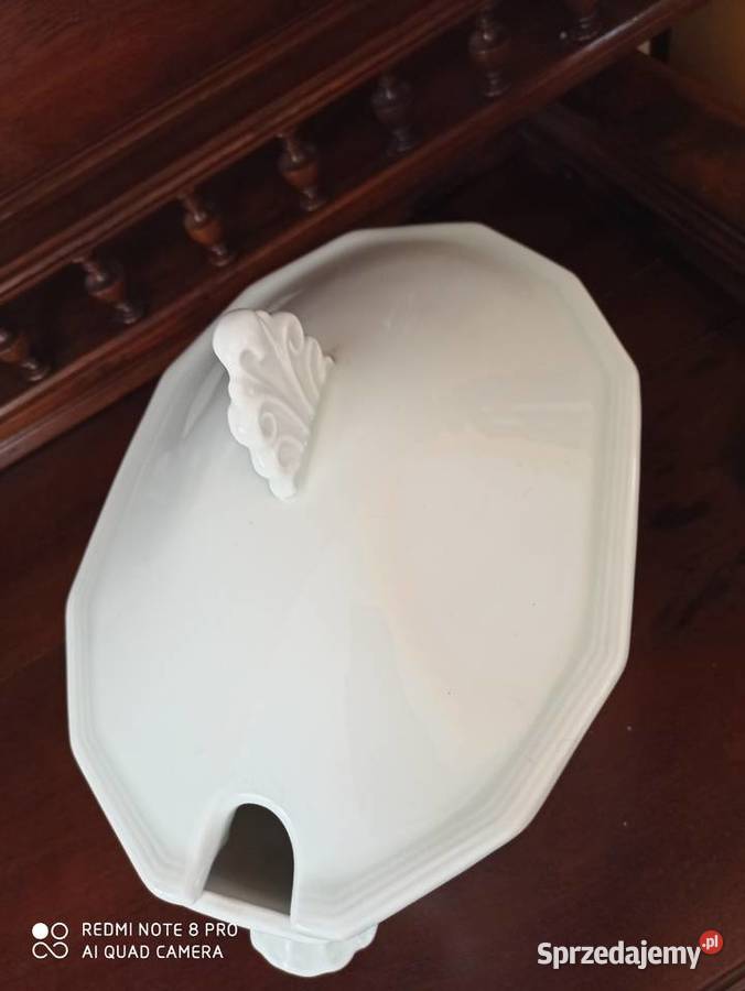 Przepiękna pełna elegancji duża waza sprzedam