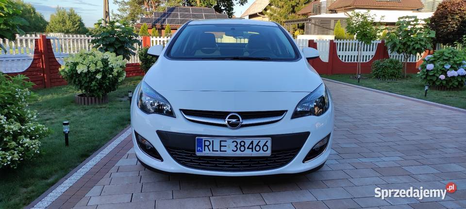 Opel Astra J 16 benzyna 2018 8500 przebiegu podkarpackie Leżajsk
