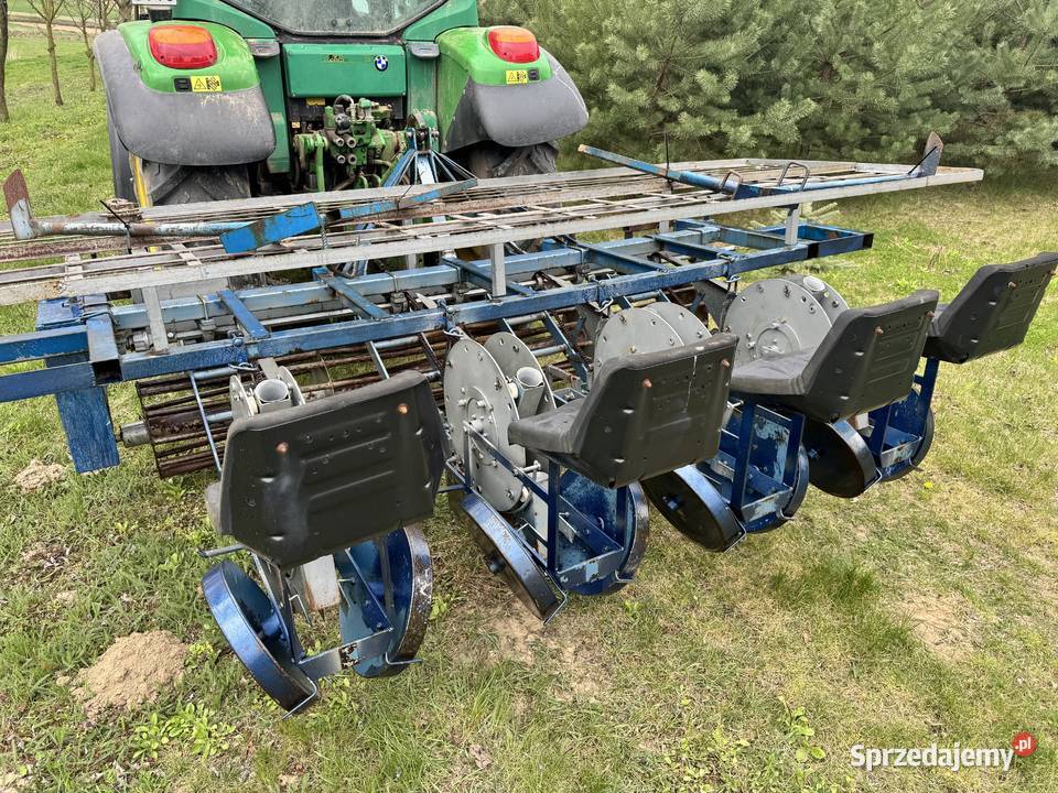 Sadzarka karuzelowa do warzyw tytoniu Perdu 4 nieuszkodzony Siewniki i sadzarki małopolskie