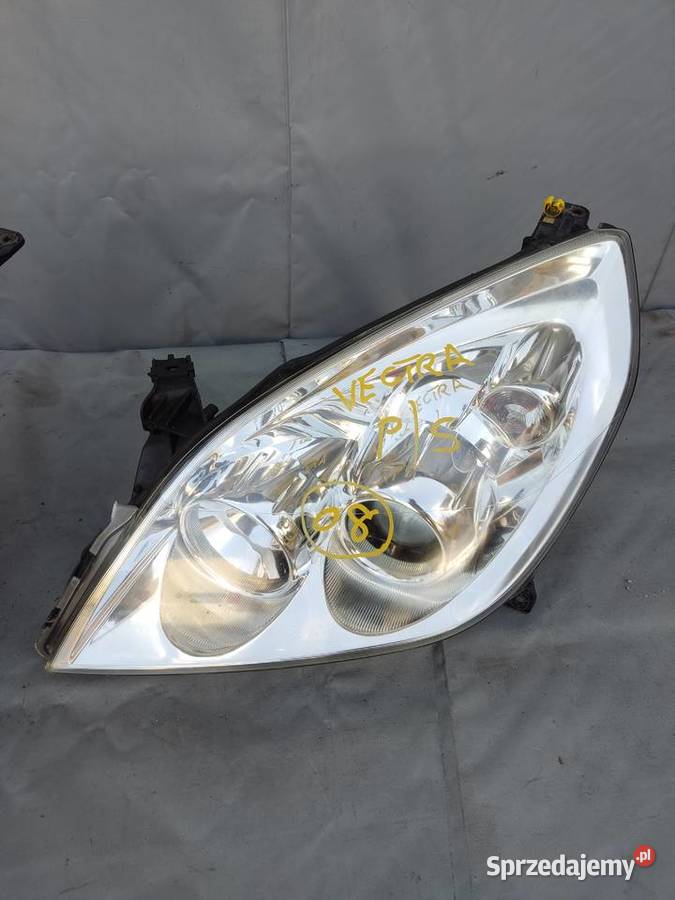 LAMPA PRZEDNIA PRZÓD LEWA OPEL VECTRA C LIFT UK Motoryzacja Radom