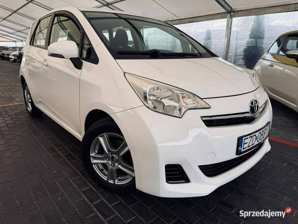 Toyota Verso S 13 Benzyna 100 6 Biegów komputer pokładowy łódzkie Zduńska Wola sprzedam