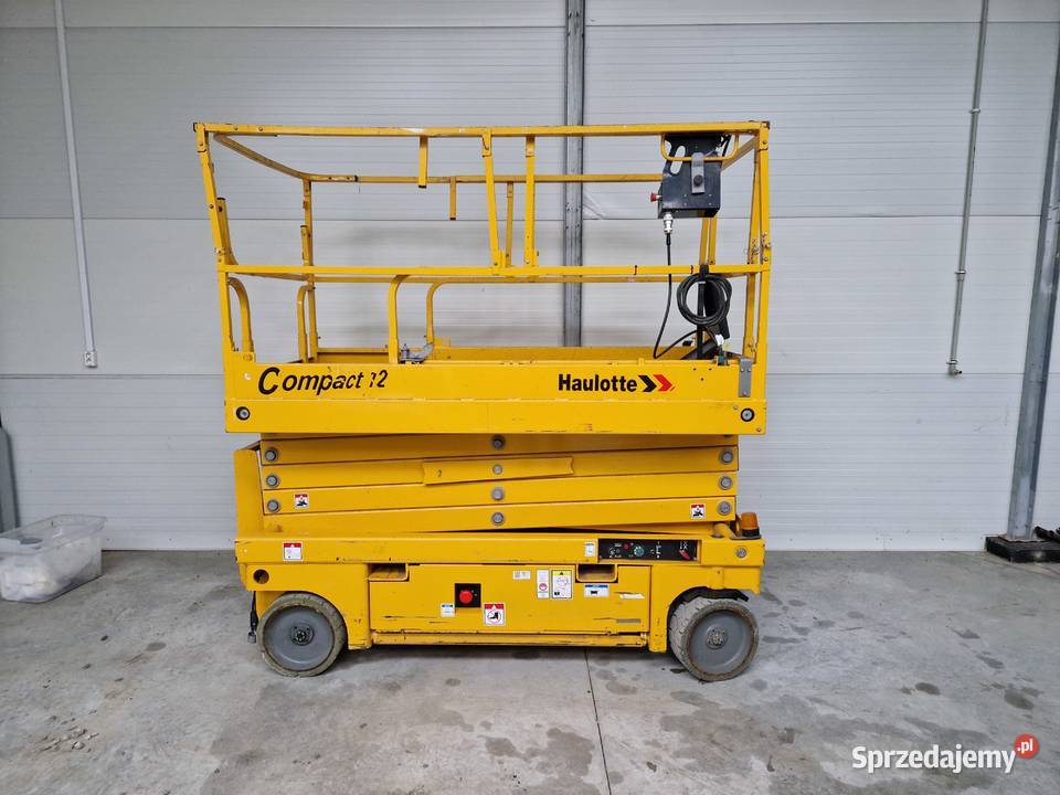 Haulotte Compact 12 m podnośnik nożycowy zwyżka Sanok sprzedam